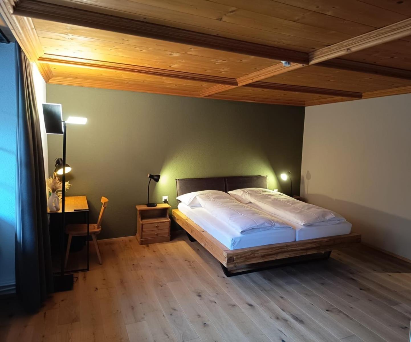 Hotel Restaurant Krone 阿尔贝格 外观 照片