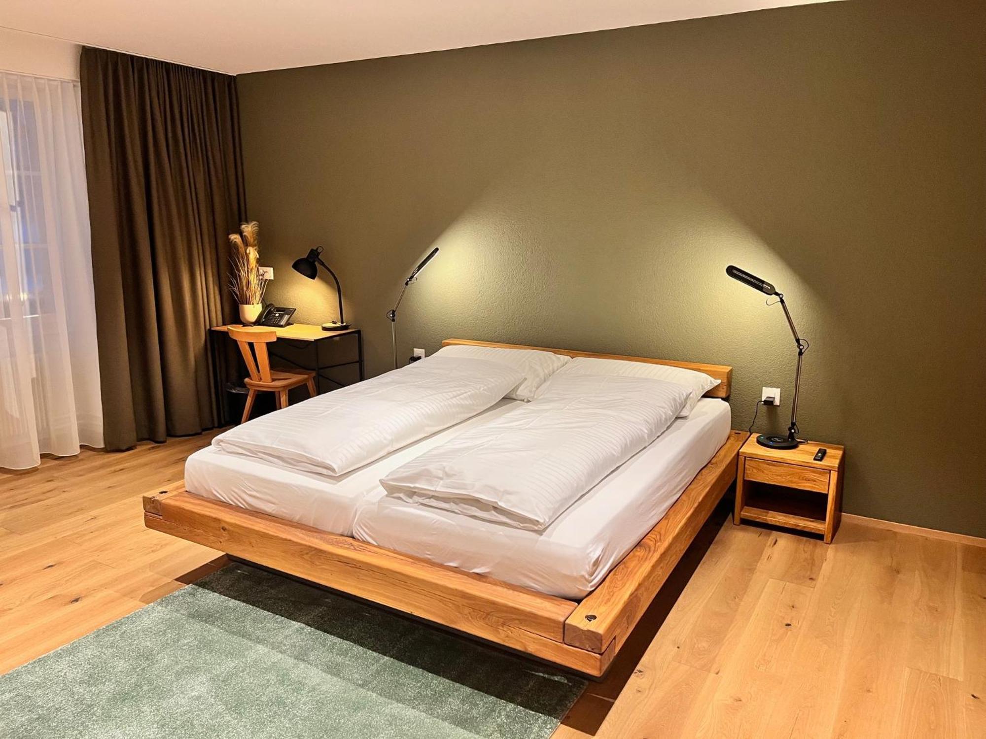 Hotel Restaurant Krone 阿尔贝格 外观 照片